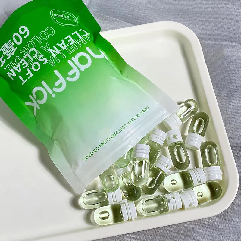 30 capsules of mild and non irritating makeup remover, combined with eye, lip, and face makeup remover