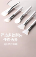 Facial Mask Brush Facial Soft Makeup Applicator Fan Shaped Portable Skin Care Beauty Tool Suitable for Girls Ladies