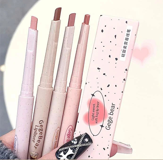 Light sweet and soft fog lipliner outlines the lip shape, lasting, not easy to fade, not take off makeup, nude pink lip liner