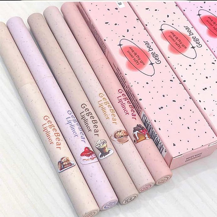 Light sweet and soft fog lipliner outlines the lip shape, lasting, not easy to fade, not take off makeup, nude pink lip liner