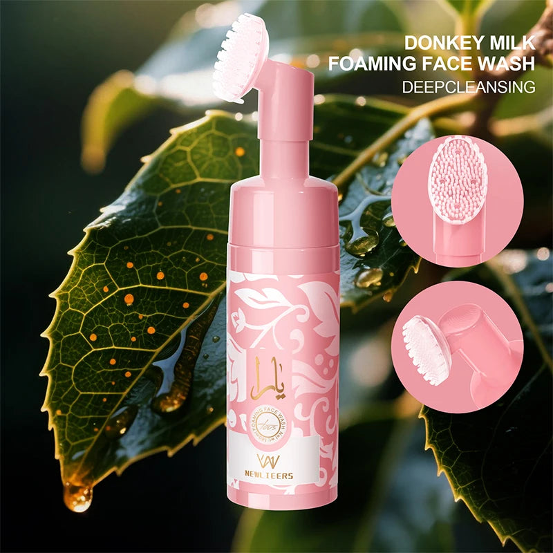 Facial Cleansing Mousse with Brush Head,Oil Control Pores Decontamination Face Cleaner,Mild Hydration Soothing Purifying Foam