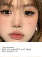 Light sweet and soft fog lipliner outlines the lip shape, lasting, not easy to fade, not take off makeup, nude pink lip liner