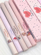 Light sweet and soft fog lipliner outlines the lip shape, lasting, not easy to fade, not take off makeup, nude pink lip liner