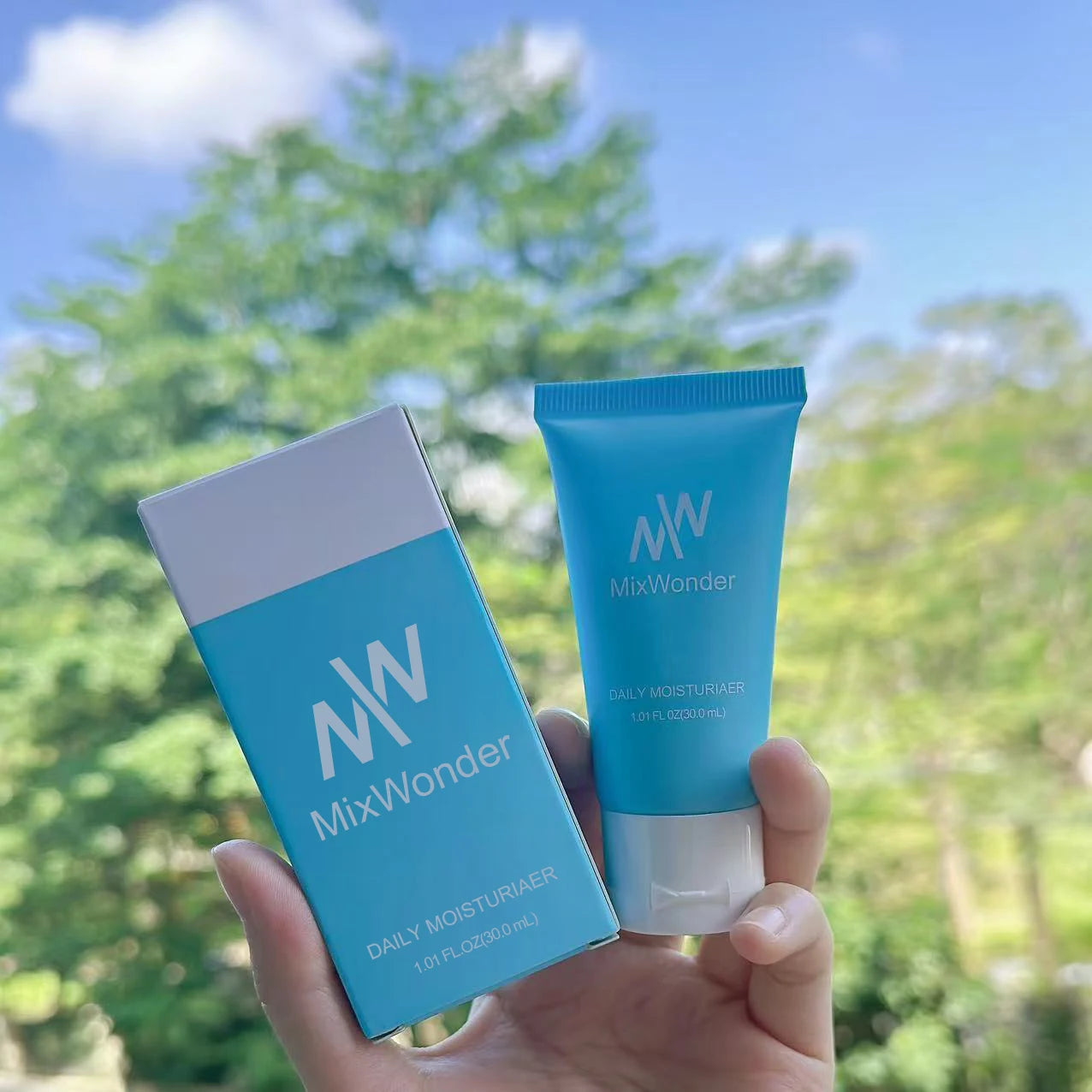 MixWonder Daily Moisturizing Lotion-Lightweight，Deep Nourishment & Long-Lasting Hydration with Hyaluronic Acid, 30ml.